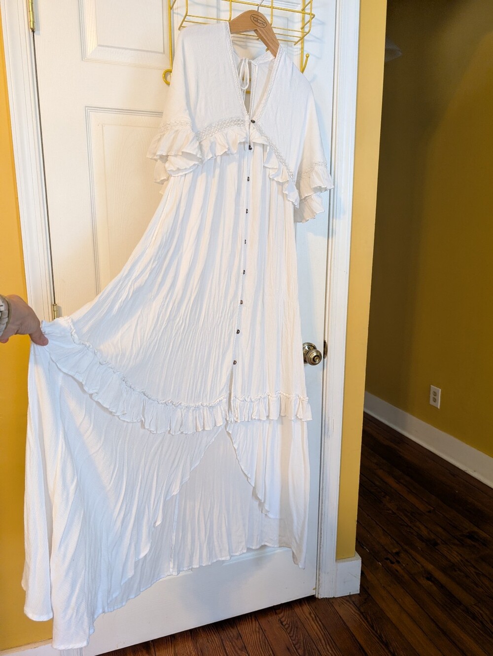 Free People Paradiso Boho Ruffle Lace V-Neck Maxi Dress in Ivory Sz XS SOLD OUT - Picture 3 of 9